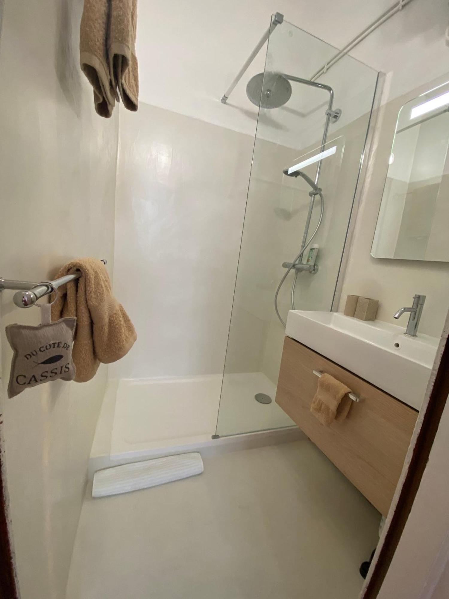 Apartment Click! Casa Lamartine Fabulous Ideal Location Walk To All!!!