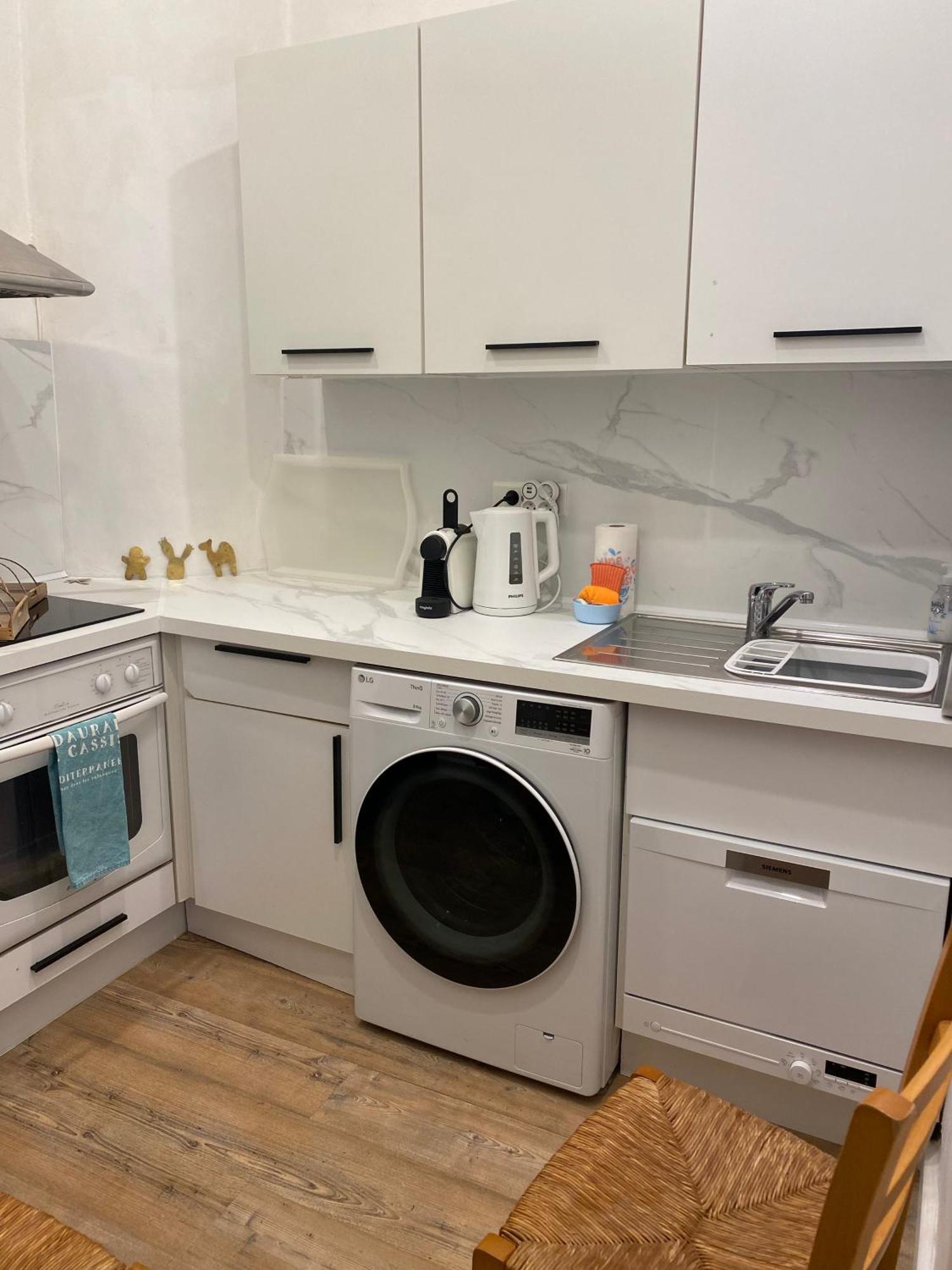 Click! Casa Lamartine Fabulous Ideal Location Walk To All!!! Cassis