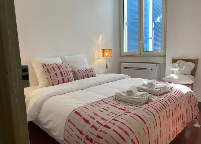 Click! Casa Lamartine Fabulous Ideal Location Walk To All!!!