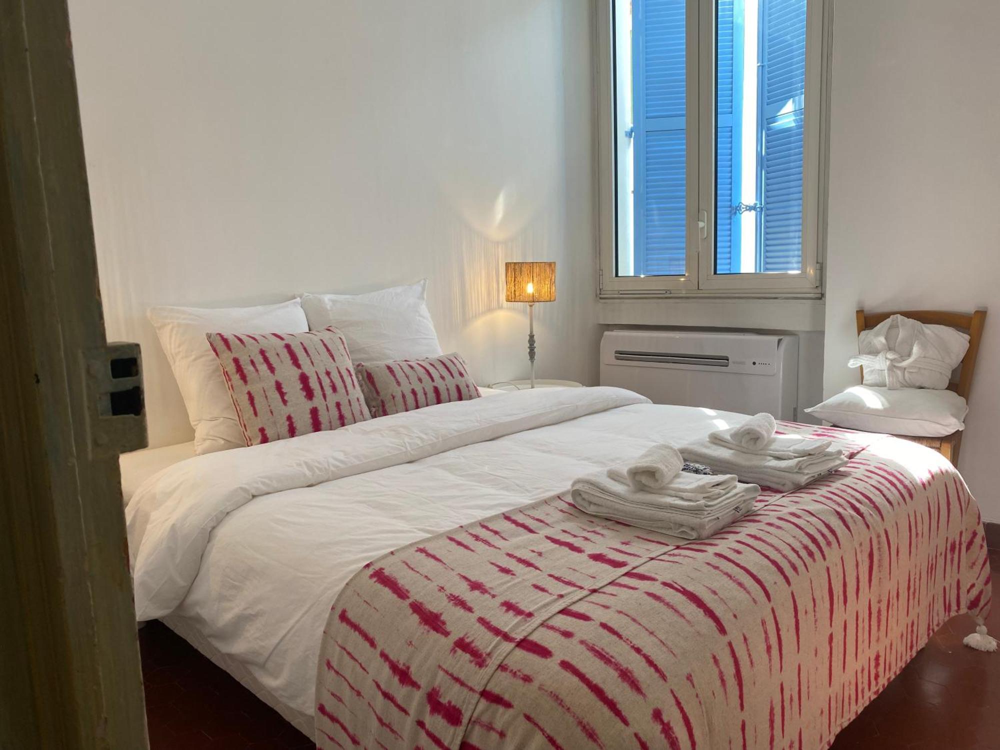 Click! Casa Lamartine Fabulous Ideal Location Walk To All!!! * Cassis